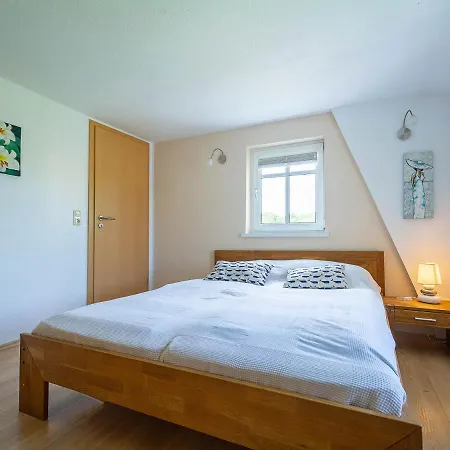 Reriker Str 33a, Gode Tiet Gt-02 Кюлунгсборн